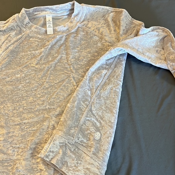 Lululemon warm down crew crushed velvet limited edition, size 6 - Picture 2 of 6